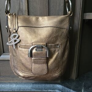 B. Makowsky Convertable Shoulder/Crossbody Gold Bronze Pebbled Leather Handbag